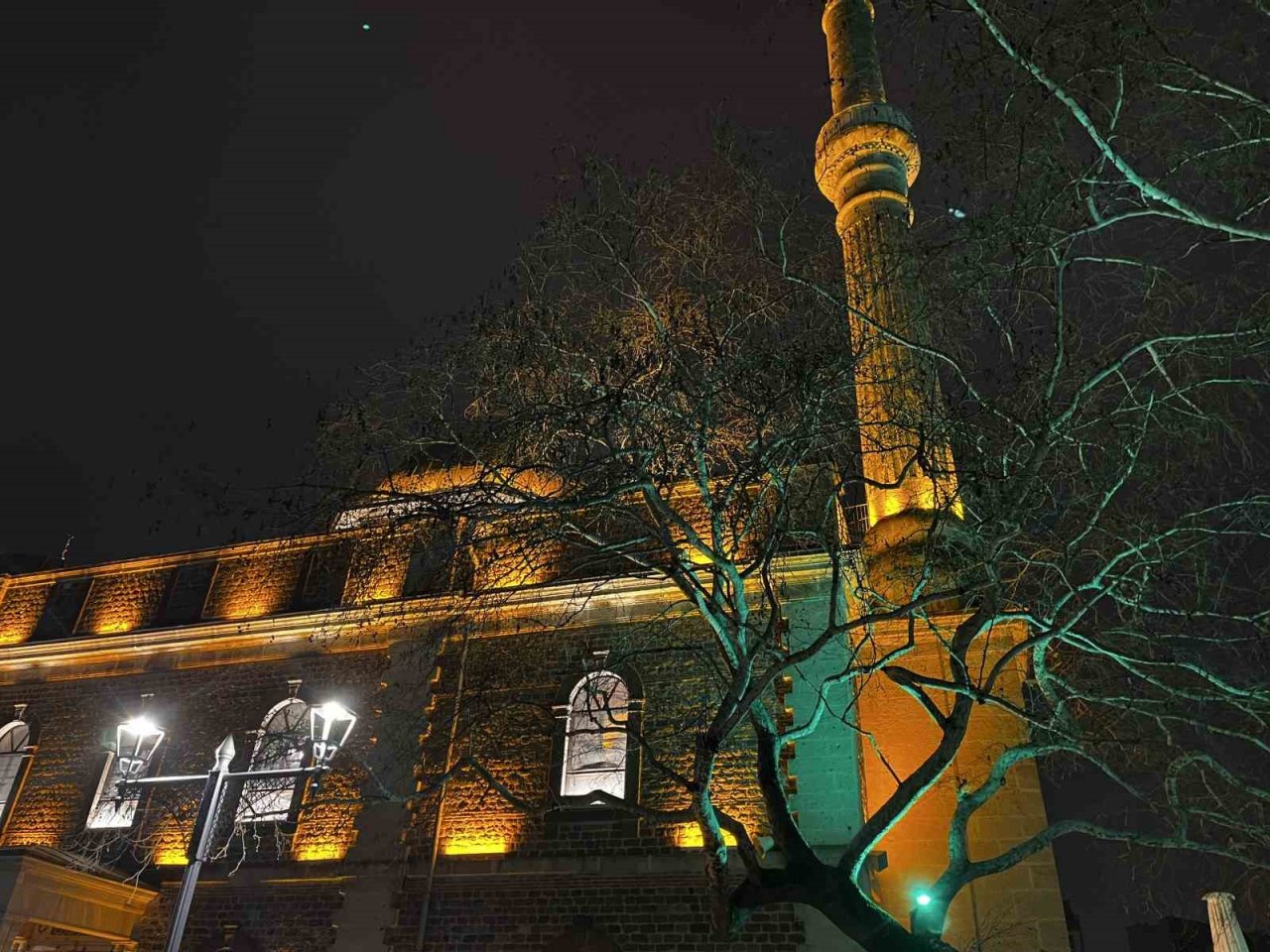 Balıkesir’de ilk teravih namazı kılındı