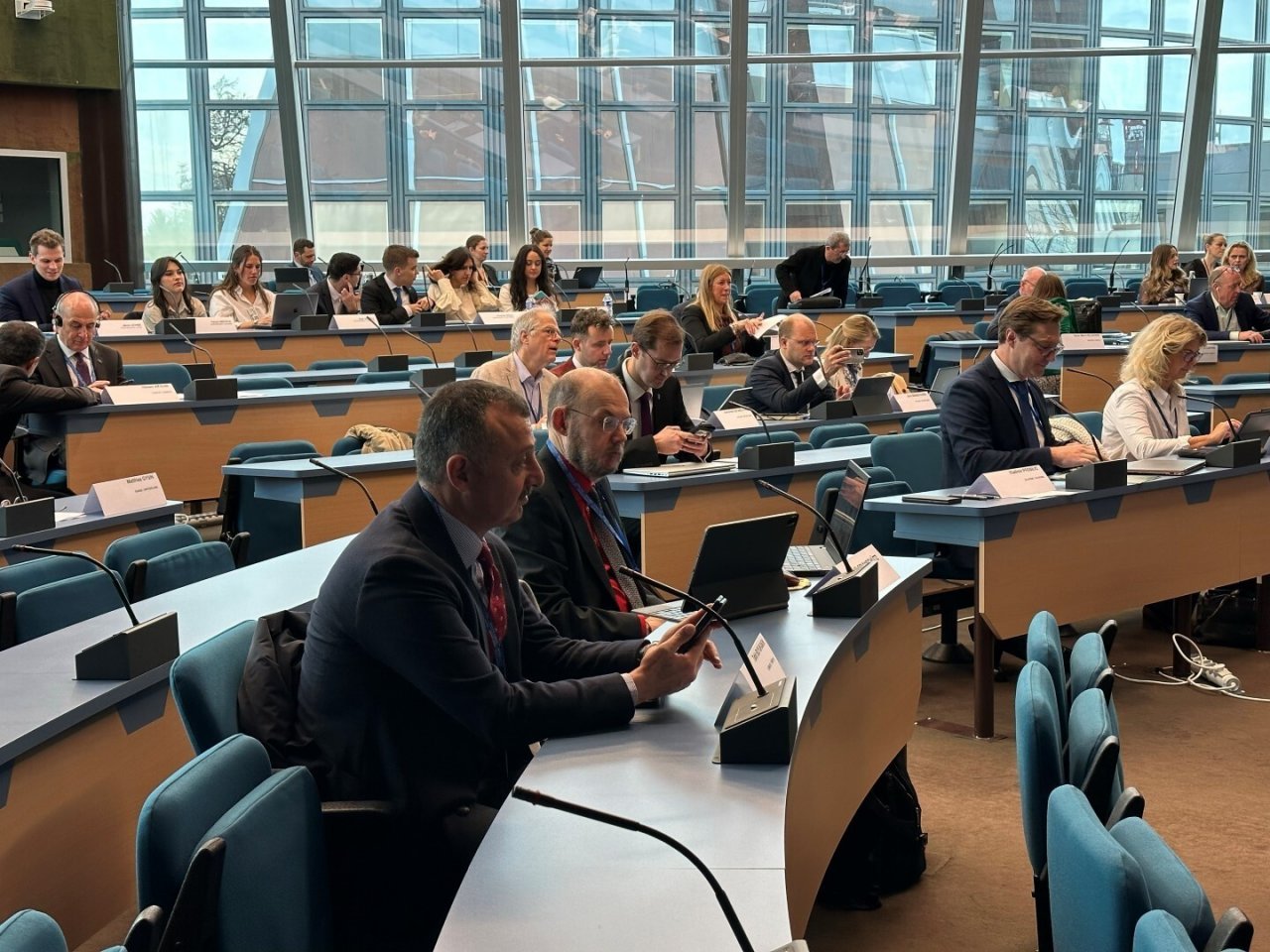 Avrupa Konseyi’nde depremzedeler için saygı duruşu