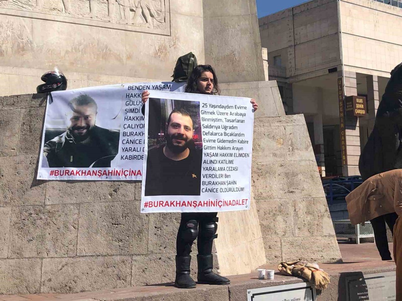 6 bıçak darbesiyle öldürülen Burakhan’ın katıl zanlısına "yaralama"dan ceza verilmesine ailesinden tepki