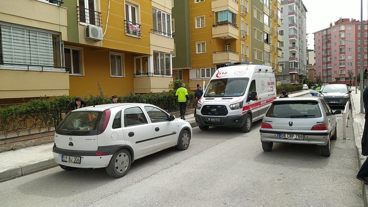 Otomobilin çarptığı öğrenci yaralandı