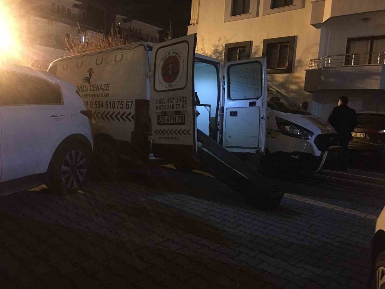 Epilepsi hastası kadın 3. kattan düşerek öldü