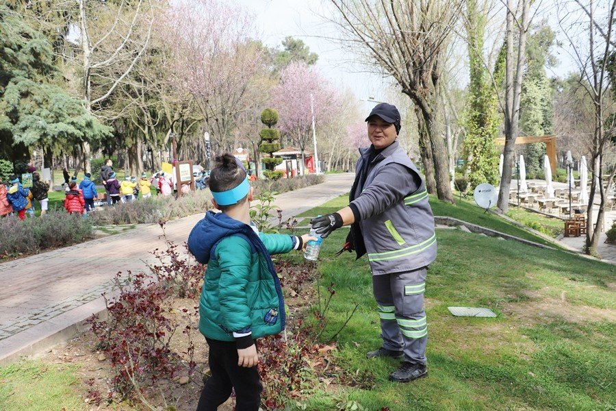 Anaokulu öğrencileri suyun önemine dikkat çekti