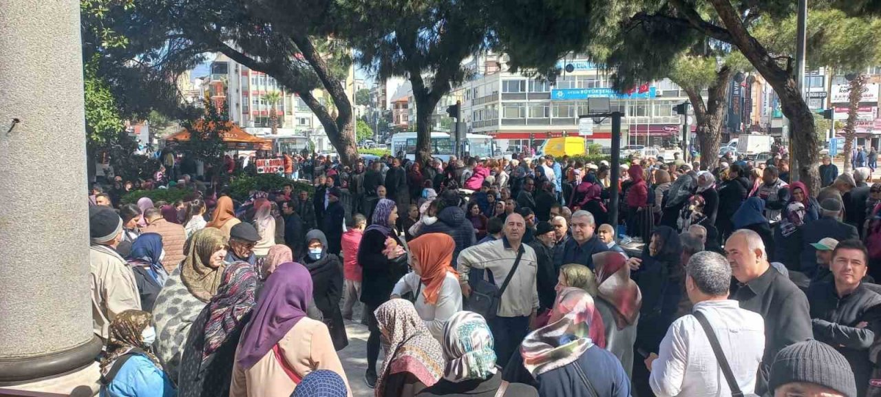 Aydın’dan kutsal topraklara 125 kişilik umre kafilesi uğurlandı