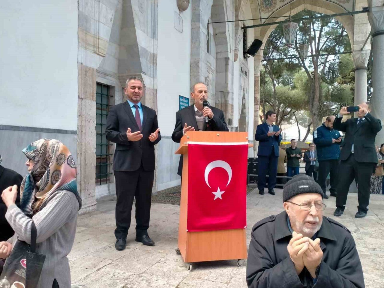 Aydın’dan kutsal topraklara 125 kişilik umre kafilesi uğurlandı