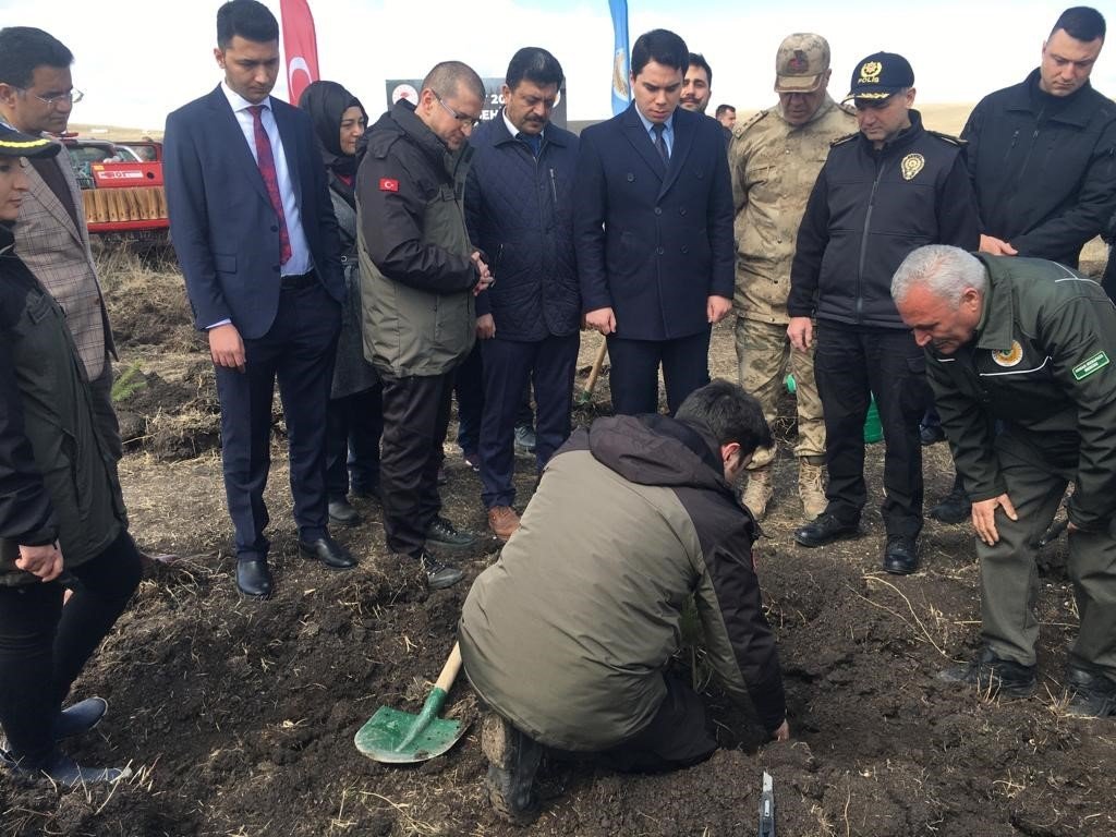 Kars’ta “6 Şubat Deprem Şehitleri Ormanı” oluşturuldu