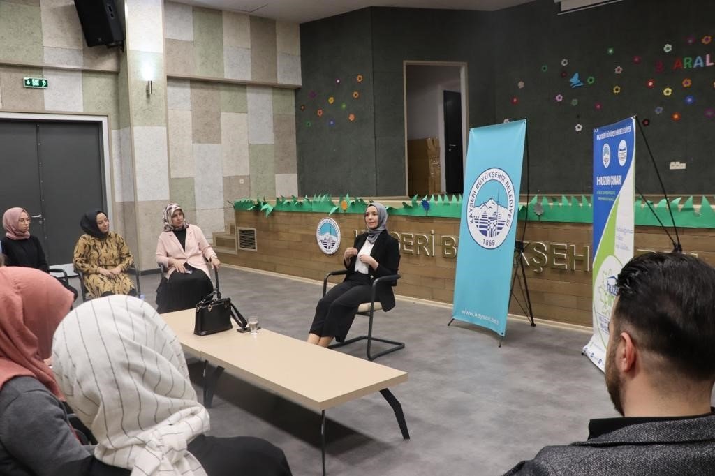 Büyükşehir Huzur Çınarı’ndan ’deprem semineri’