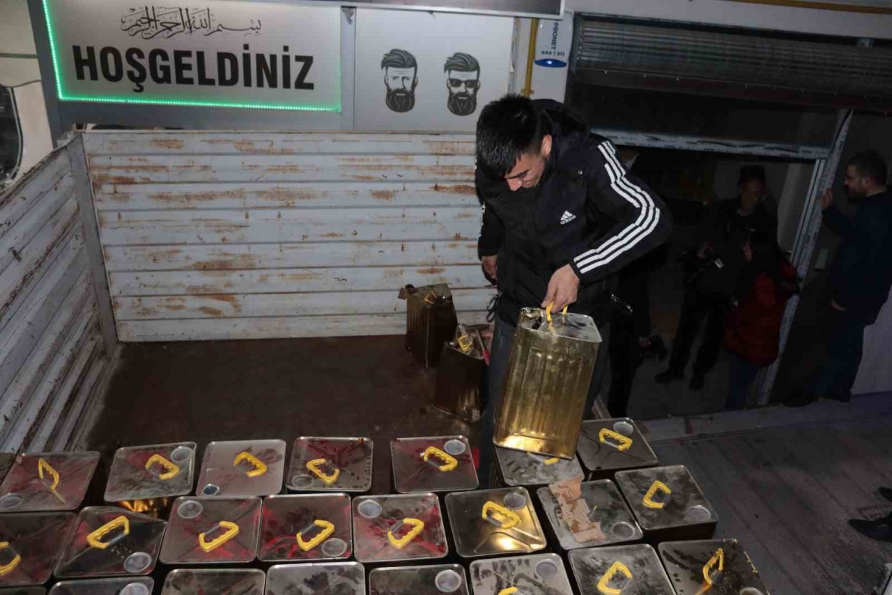 Kayseri’de Ramazan öncesinde sahte bal baskını: 26 ton ele geçirildi