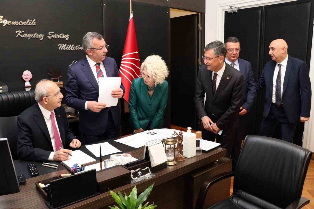 CHP lideri Kılıçdaroğlu: "Adaylık için belgelerimizi hazırlayıp YSK’ya teslim ettik"