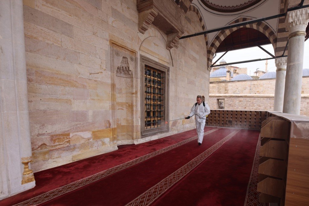 Nevşehir’de camiler gül kokacak