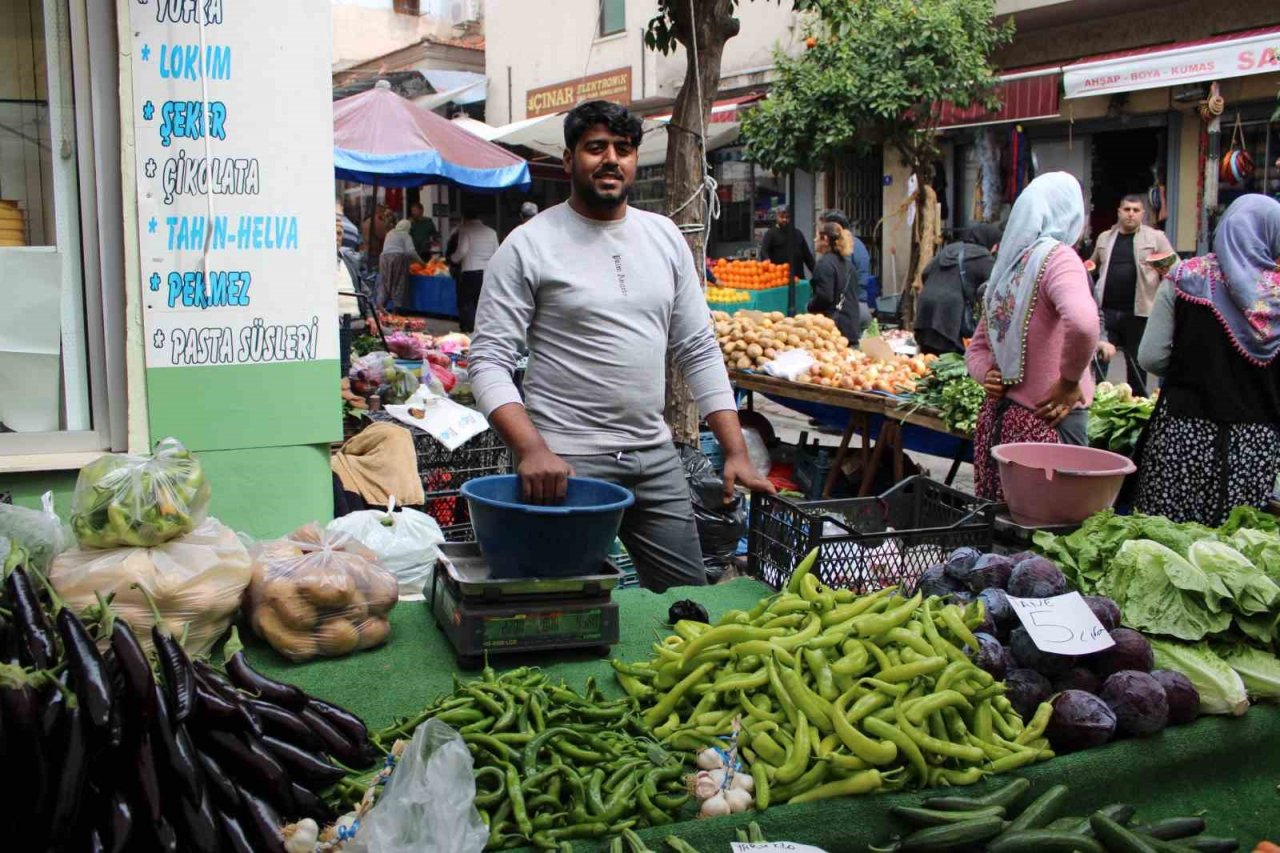 Aydın’ın çarşı pazarlarında Ramazan hareketliliği başladı
