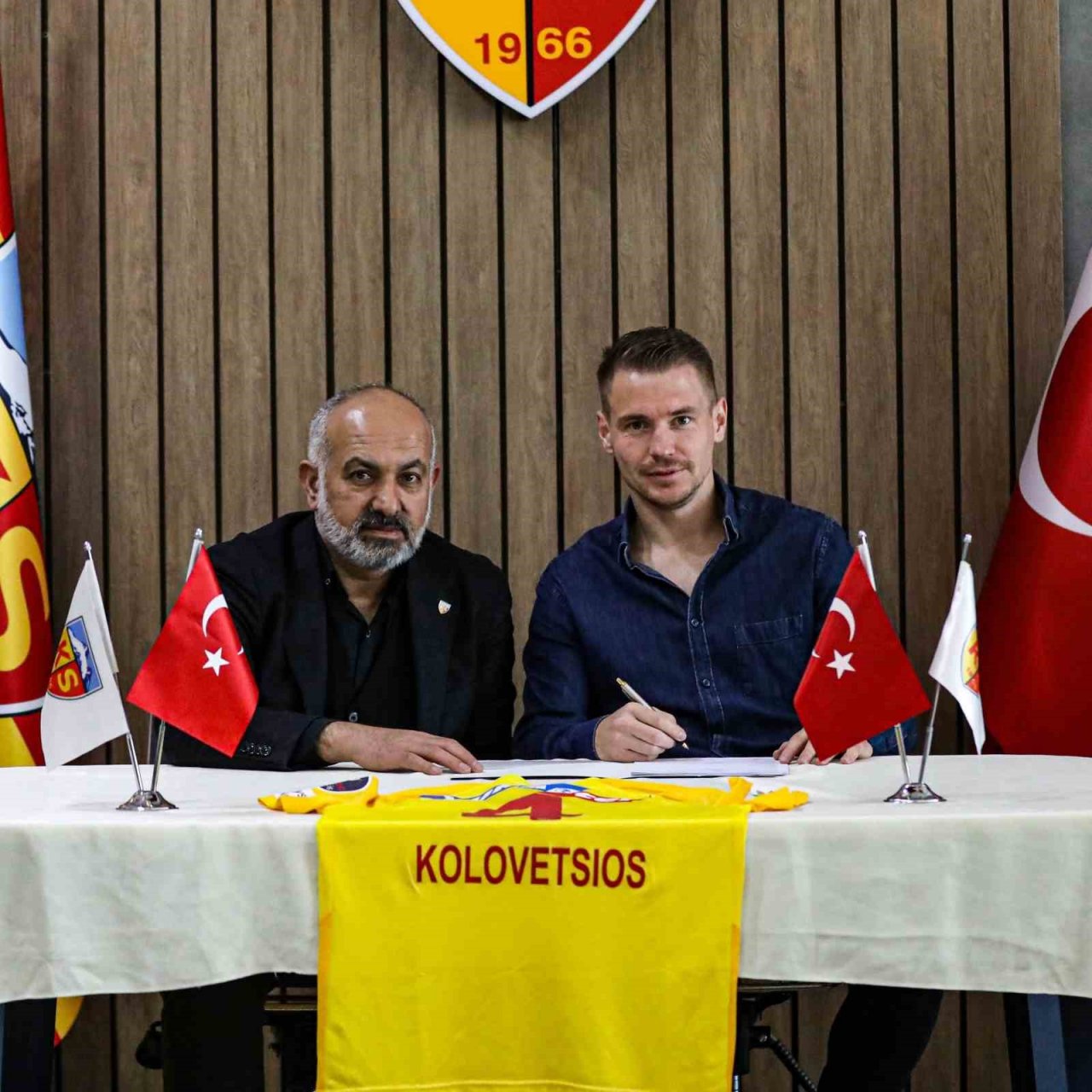 Dimitrios Kolovetsios, 2 yıl daha Kayserispor’da