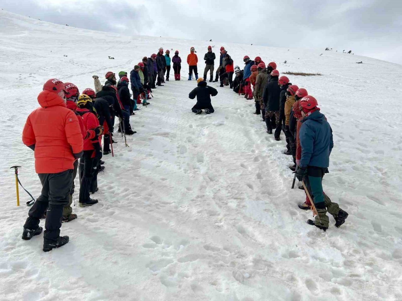 Depremden döndüler, Zigana Dağı’nda kış eğitimi gerçekleştirdiler