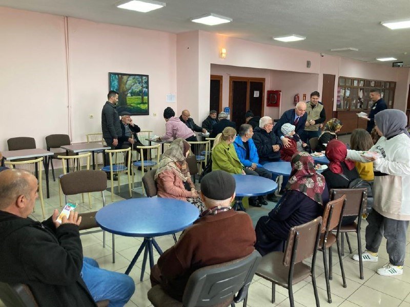 Bolu’da huzur evinde kalan yaşlılar müzede gezdirildi