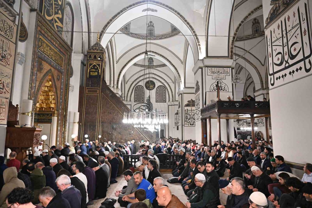 İlk teravih Ulu Cami’de