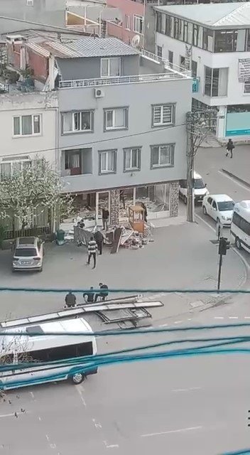 Bursa’da kiracısıyla anlaşamayan mülk sahibi, dükkanı böyle boşalttı