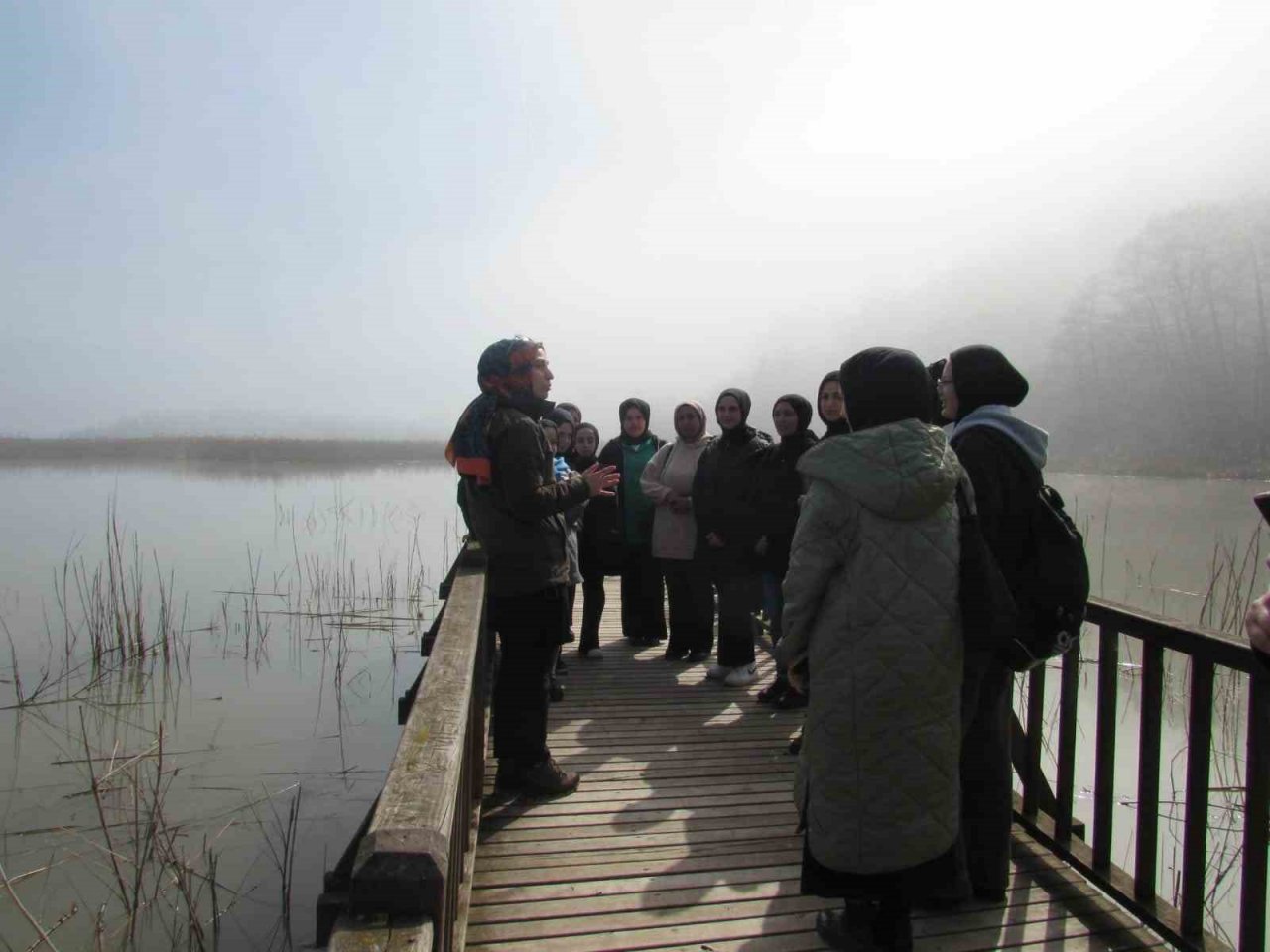 Öğrenciler Efteni Gölünde kuşları gözlemledi