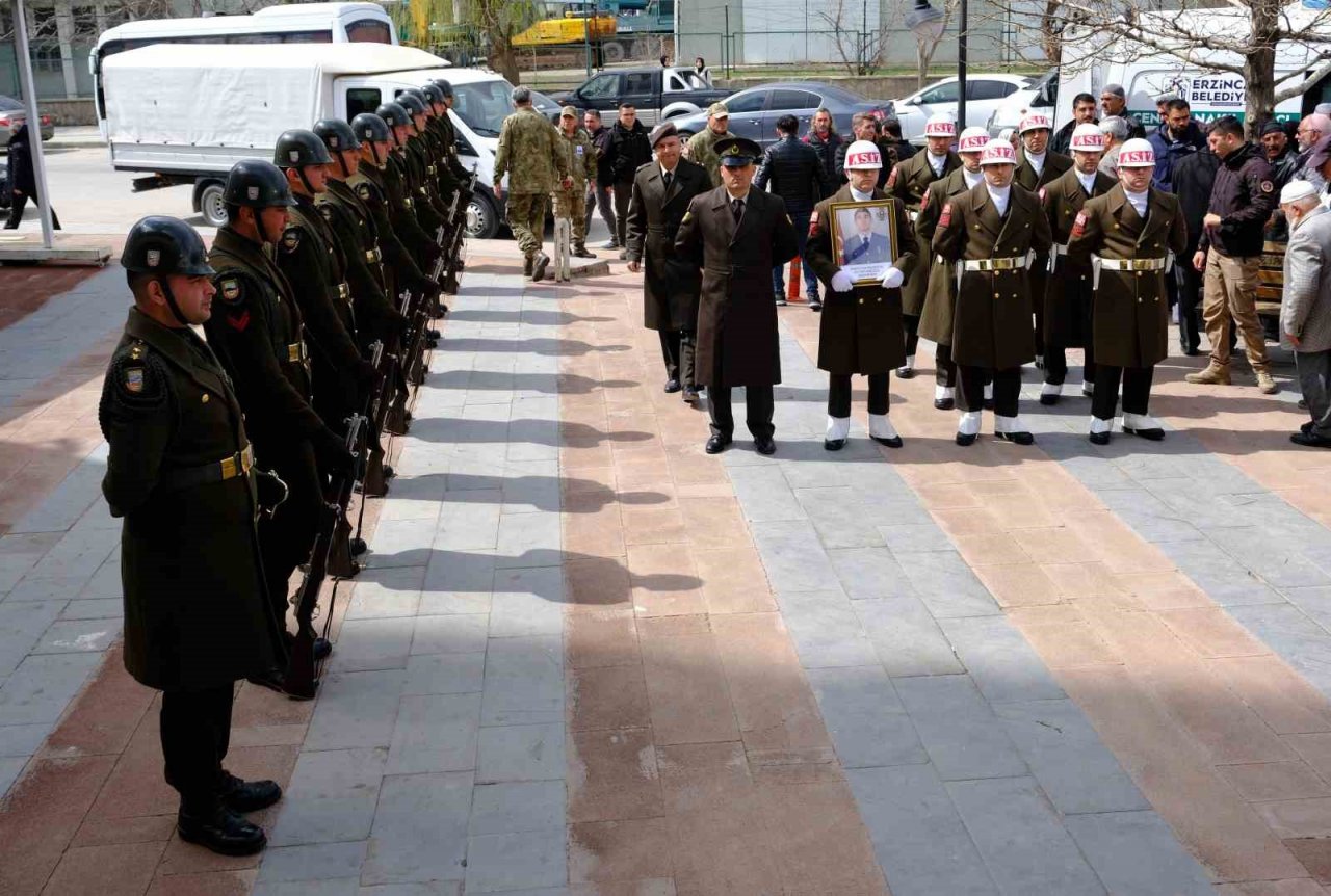 Motosikletle kaza yapan astsubay son yolculuğuna uğurlandı
