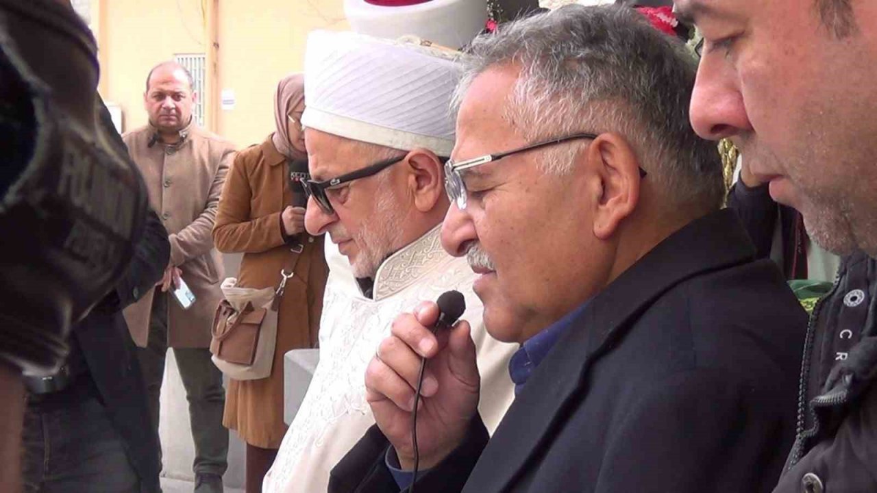 Başkan Büyükkılıç’ın Ablası Son Yolculuğuna Uğurlandı