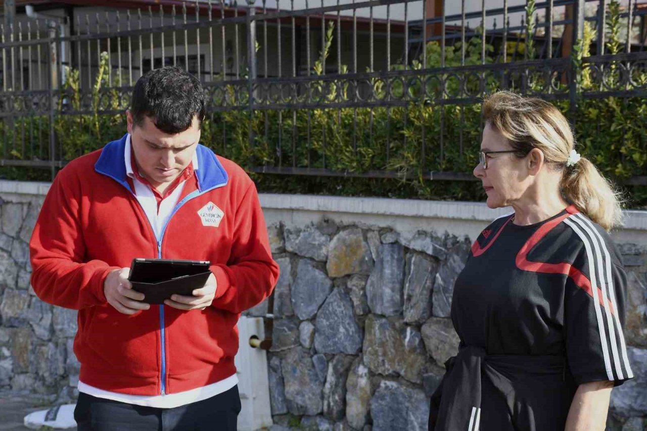 Kuşadası’nda Güvercin Masa’ya ilgi yoğun