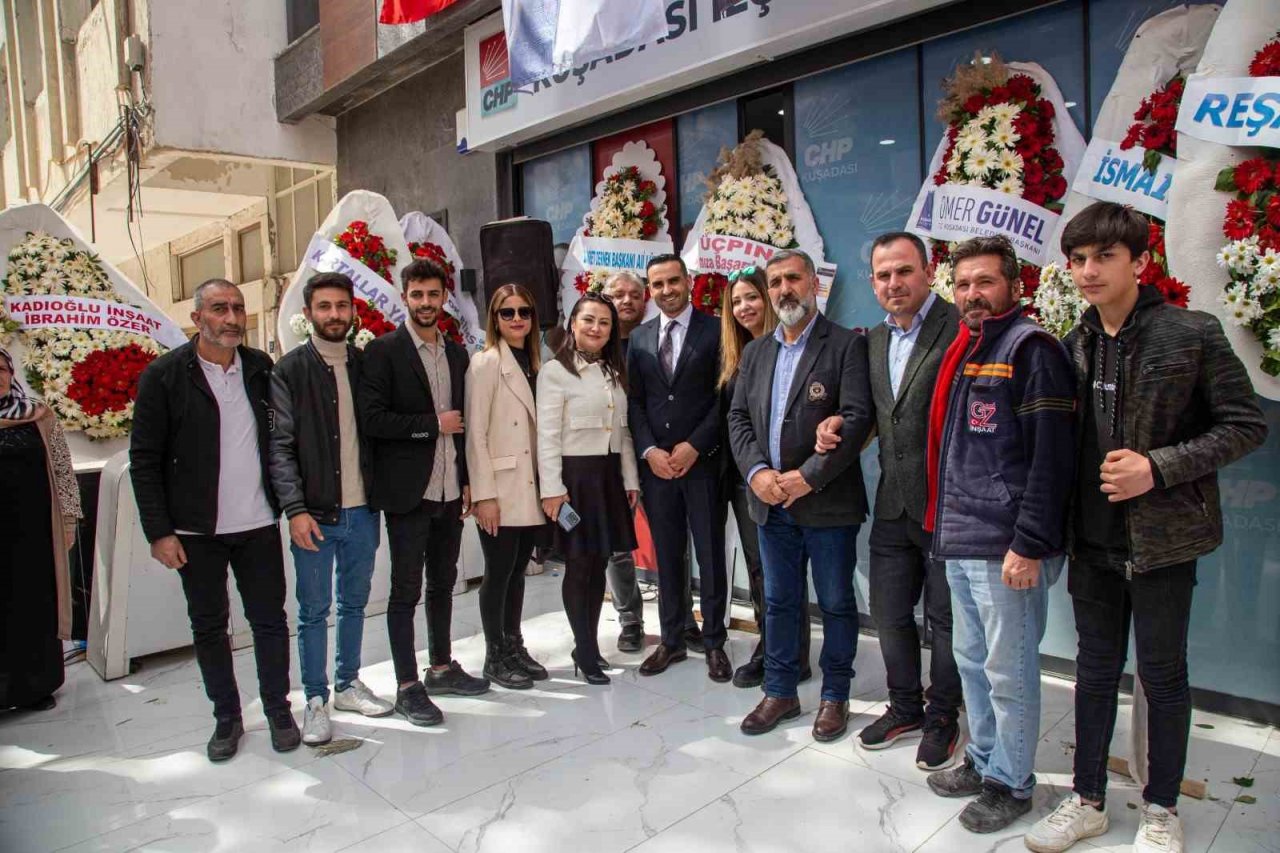 CHP’li Zenginoğlu’ndan miting gibi aday adaylık açıklaması