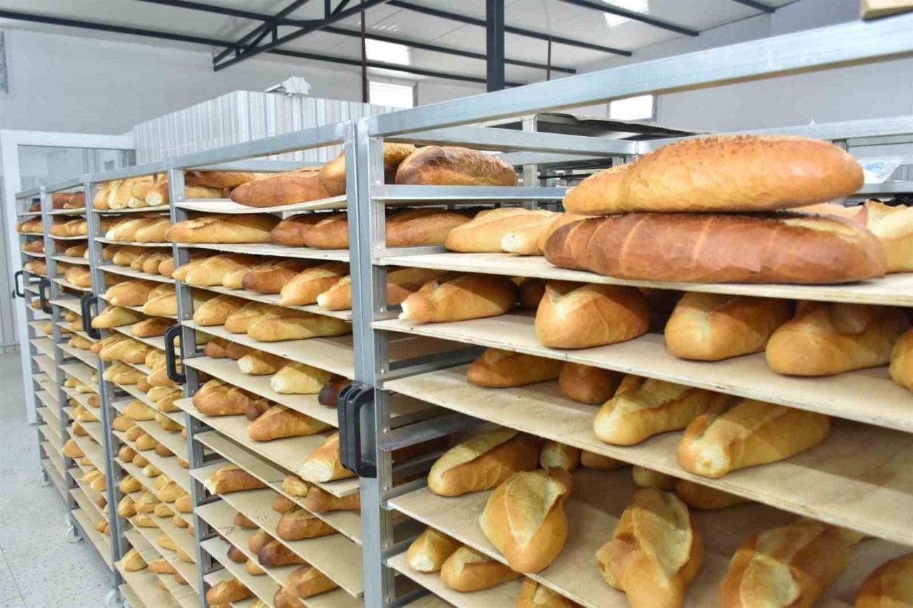 Salihli’de halk ekmek hizmete başladı