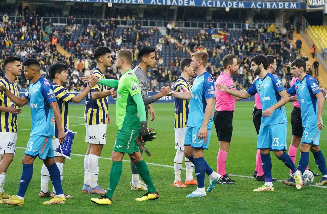 Hazırlık maçı: Fenerbahçe: 1 - Zenit: 2 (İlk yarı sonucu)