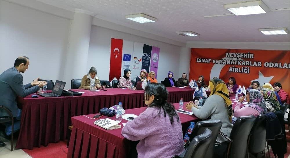 Mülteci anneler eğitiliyor