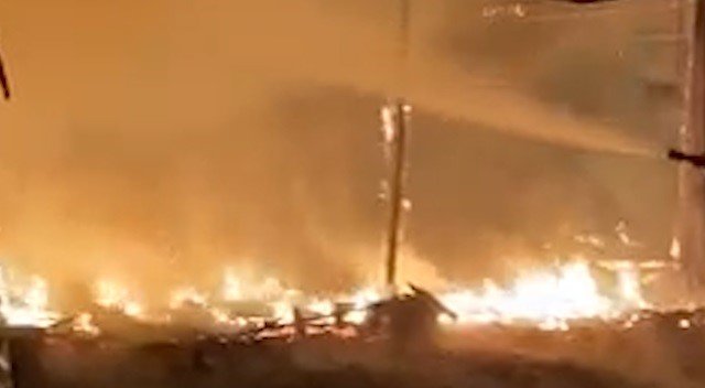 Lokantada çıkan yangın söndürüldü