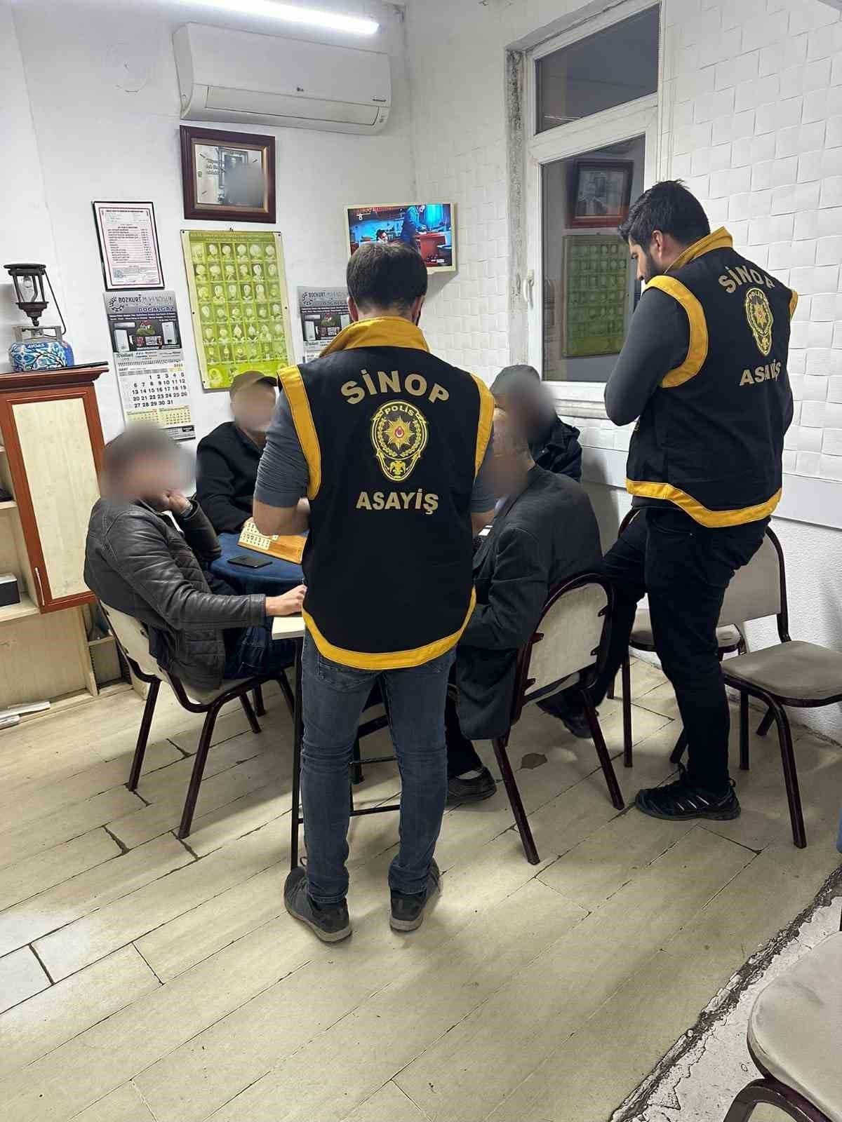 Sinop’ta kumar baskınında 5 kişiye suçüstü