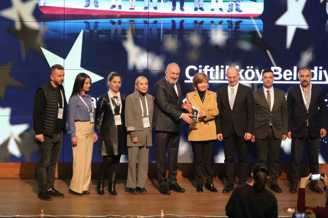 Çiftlikköy Belediyesi’nin Maviden Yeşile Projesi’ne bir ödül daha