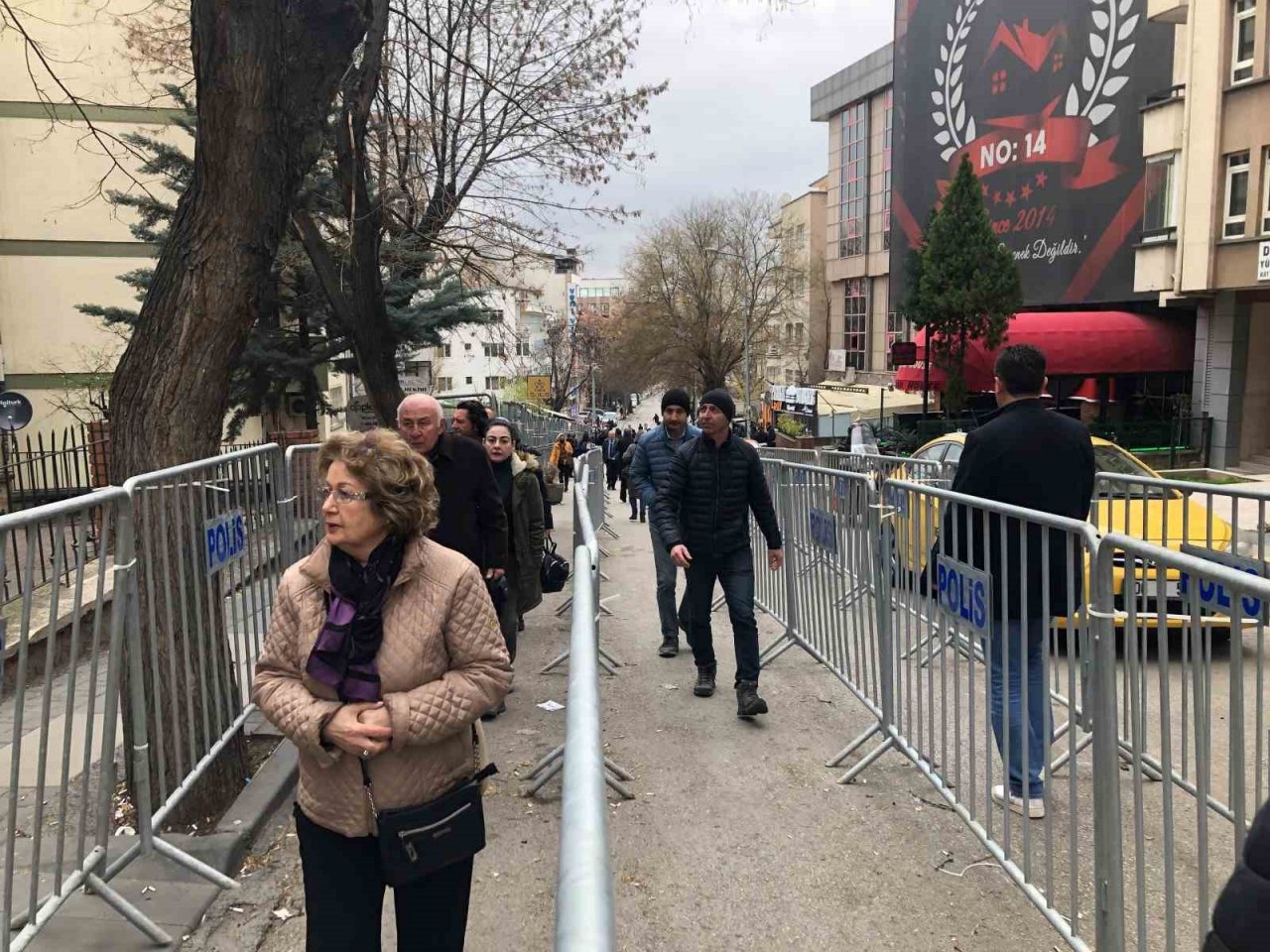 Cumhurbaşkanı adaylarından 11’i için 100 bin imza süreci devam ediyor