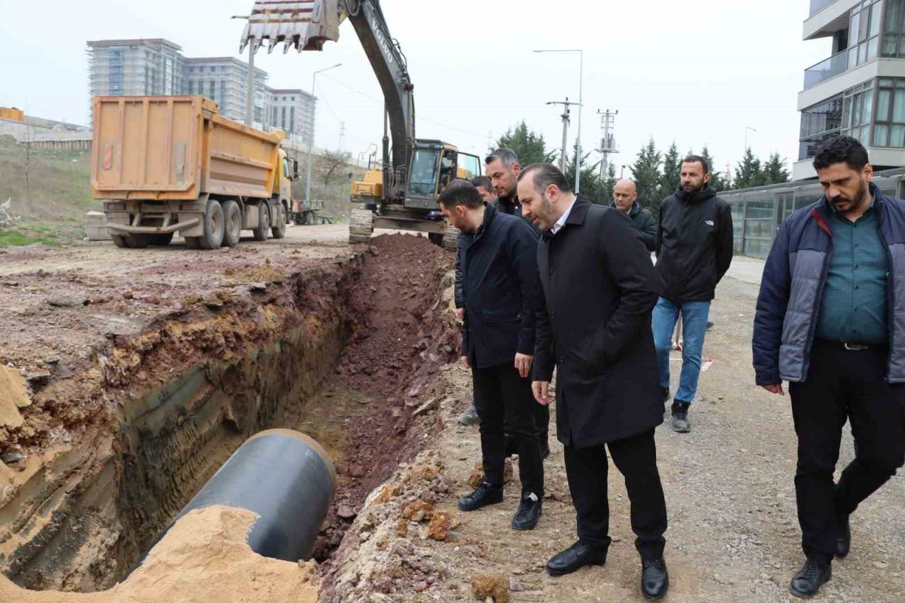 Başkan Tutuk, içme suyu ana ishale hattı yapım çalışmalarını inceledi