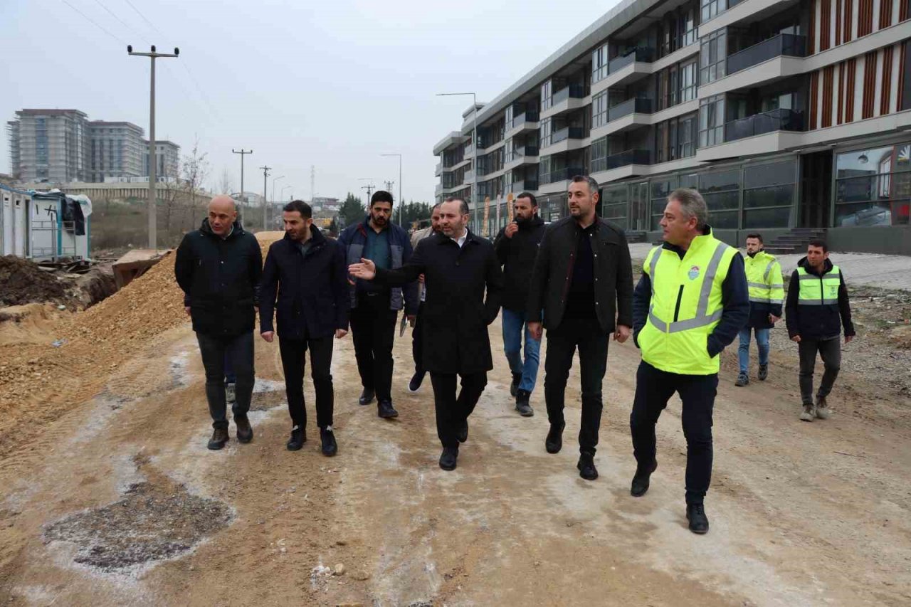 Başkan Tutuk, içme suyu ana ishale hattı yapım çalışmalarını inceledi