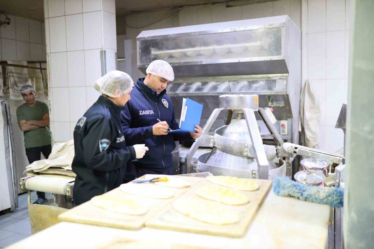 Aksaray’da zabıtadan market ve fırınlara şok denetim