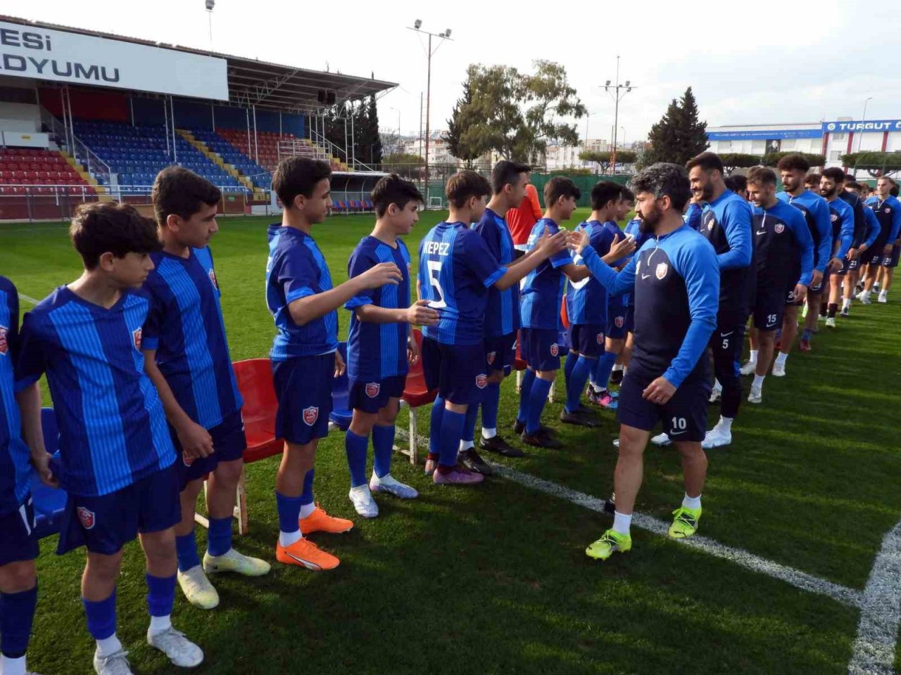 Şampiyon 14’lüklere ‘profesyonel’ motivasyon