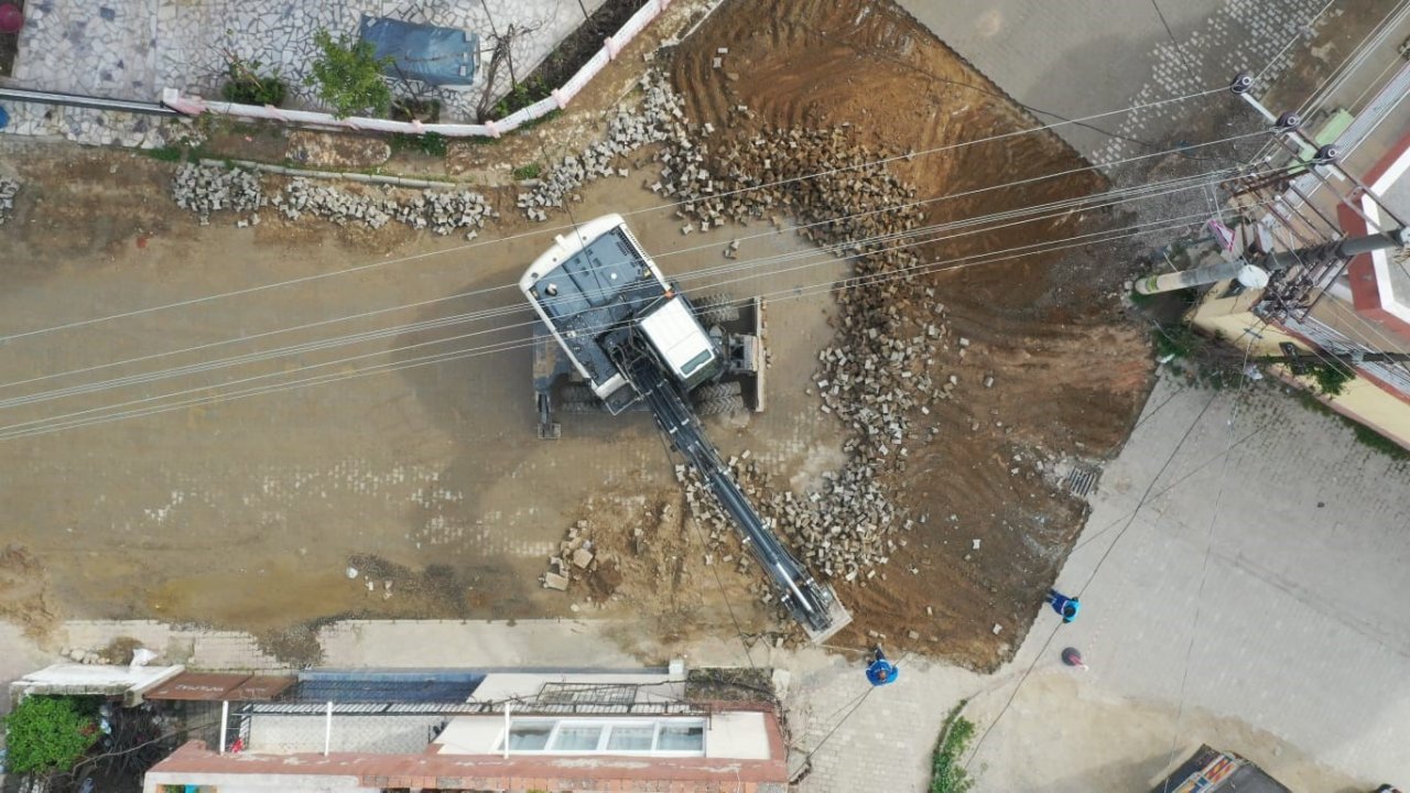 Aydın Büyükşehir, Germencik’in yollarını yeniliyor