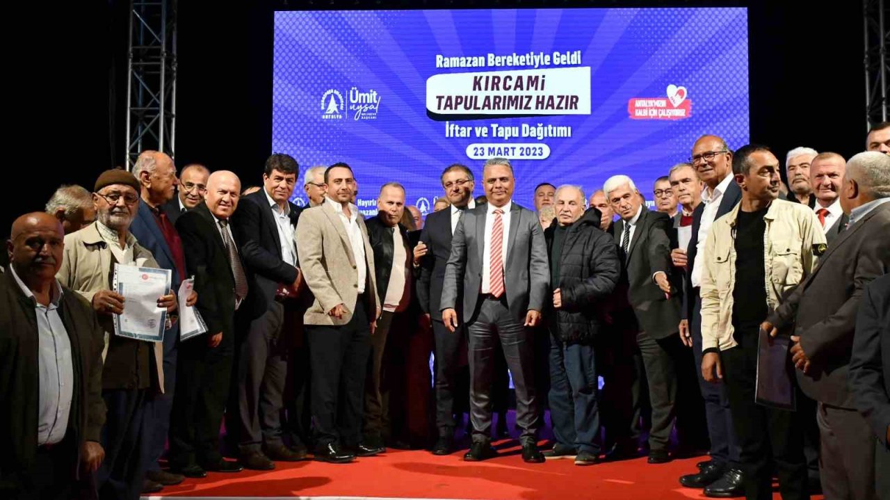 Başkan Uysal, Kırcamililerle tapuların verildiği iftarda buluştu