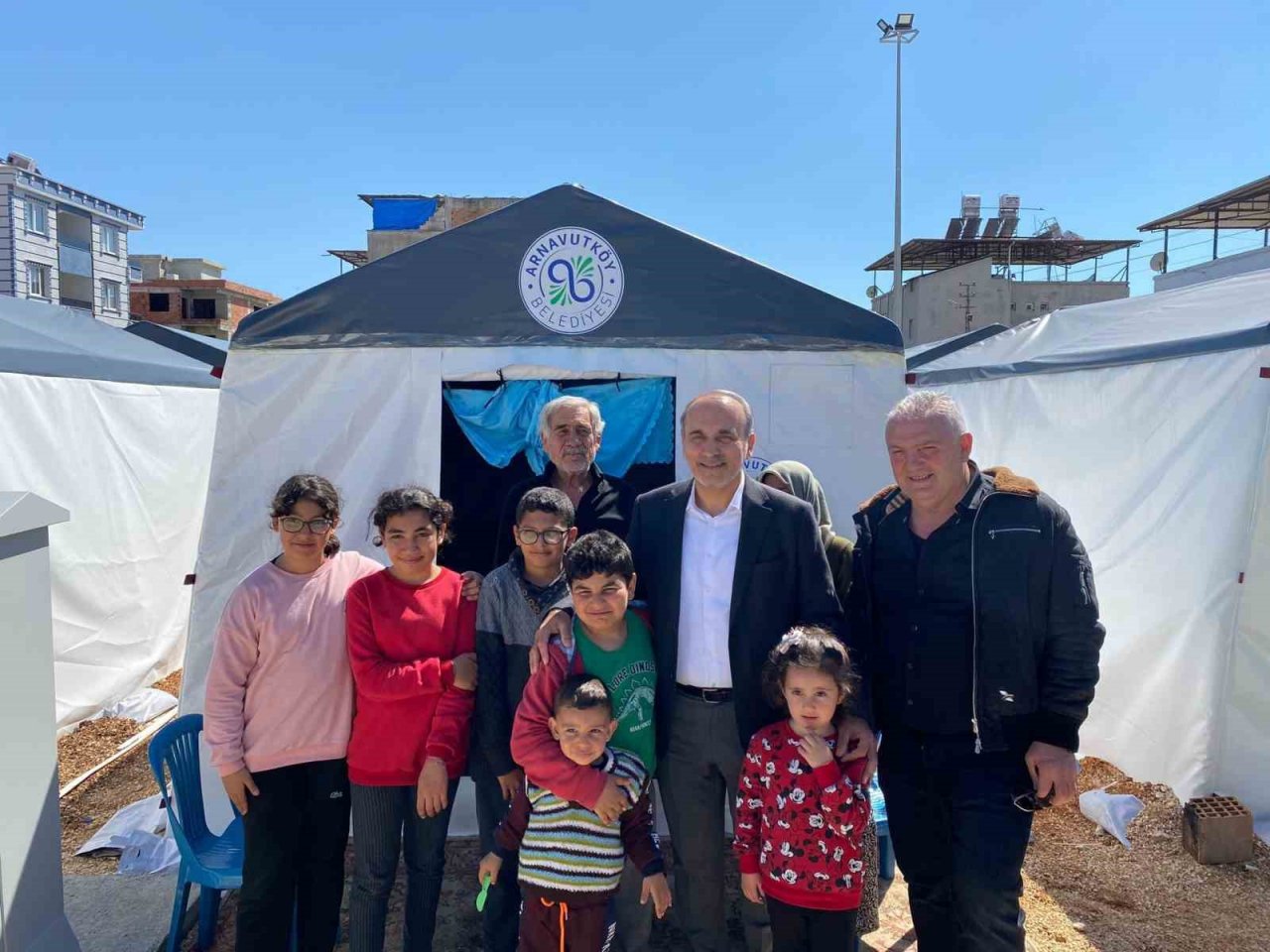 Arnavutköy Belediyesi’nin Hatay’da kurduğu ’Kardeşlik Mahallesi’nde’ ilk sahur ve iftar yapıldı