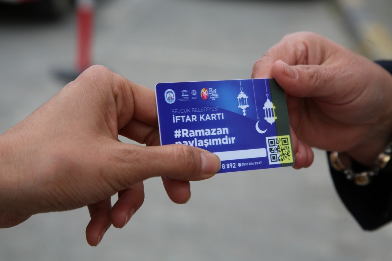 Selçuk Belediyesi, Ramazan ayında dayanışmayı büyütüyor