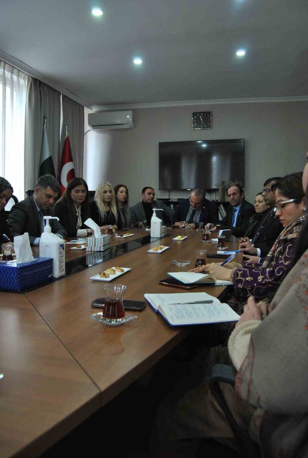 Türkiye ile Pakistan arasında ekonomik ilişkiler güçlenerek devam edecek