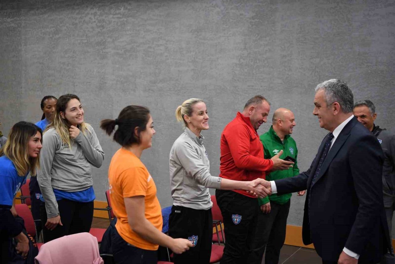 Konyaaltı Kadınlar Hentbolde hedef Avrupa Kupası