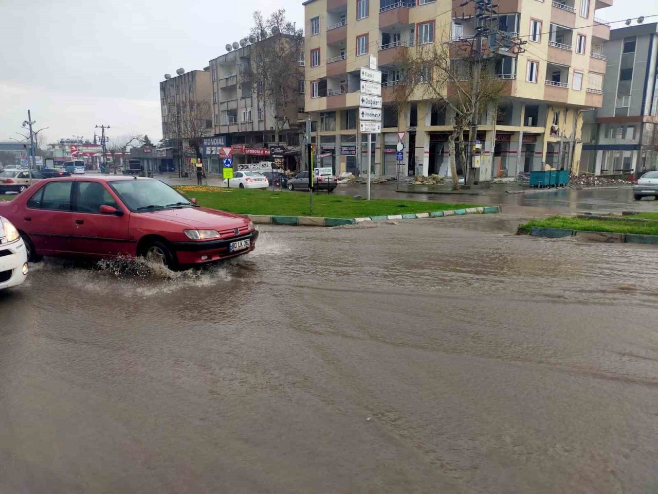 Kahramanmaraş’ta sağanak yağış etkili oldu