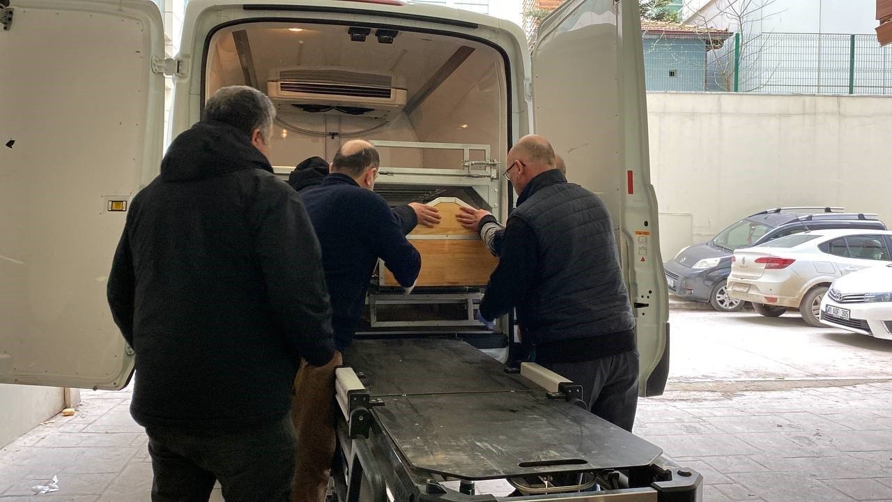 "Çocuklarımı cennete gönderdim" dedikten sonra 2 çocuğu ölü bulunan baba tutuklandı