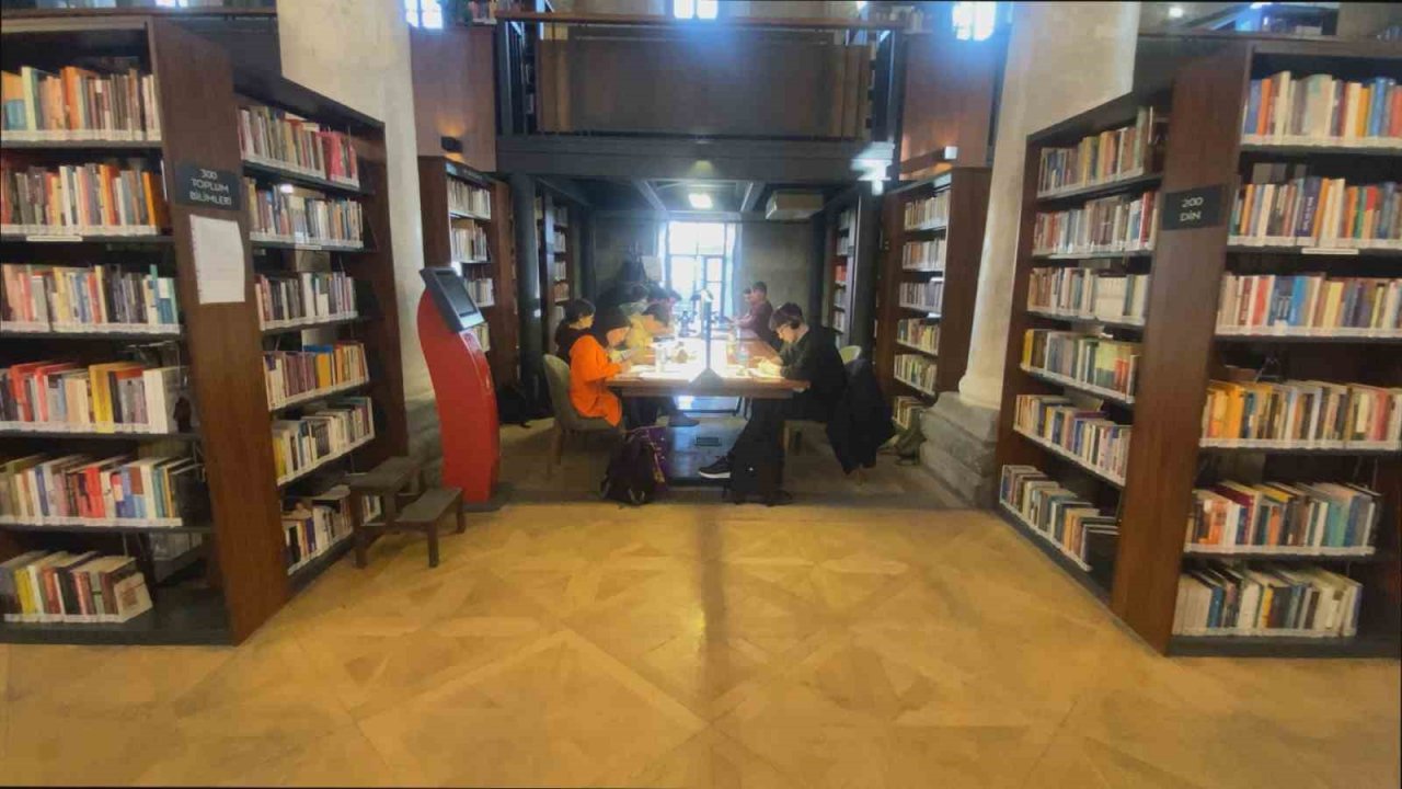 Büyükşehir kütüphaneleri ilk 3 ayda 700 bin ziyaretçi ağırladı