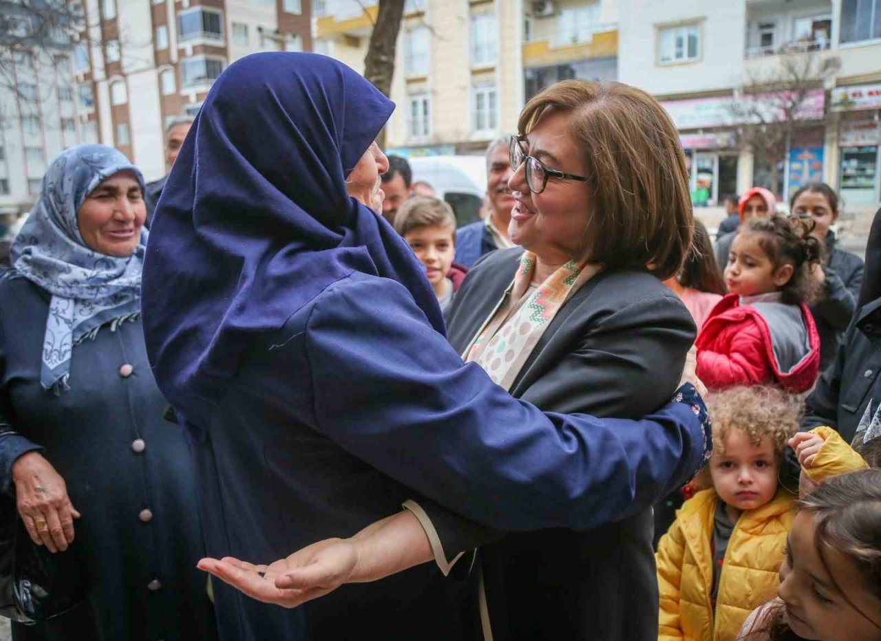 Şahin, Burak ve Belkıs mahallelerindeki vatandaşların taleplerini dinledi