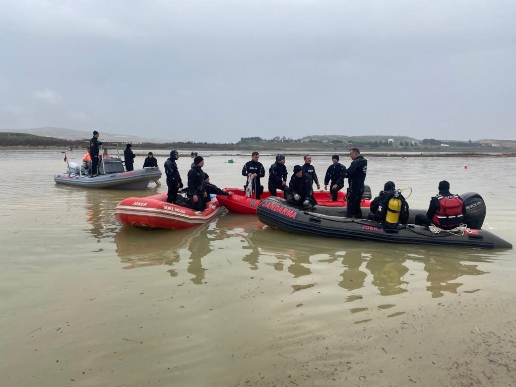 Kayıp tır sürücünün cansız bedeni sudan çıkartıldı
