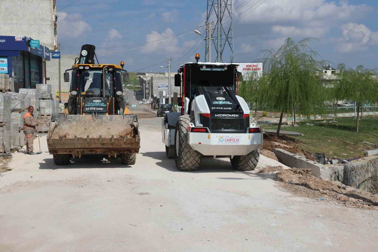 Selden hasar gören bölgelerde üst yapı çalışması
