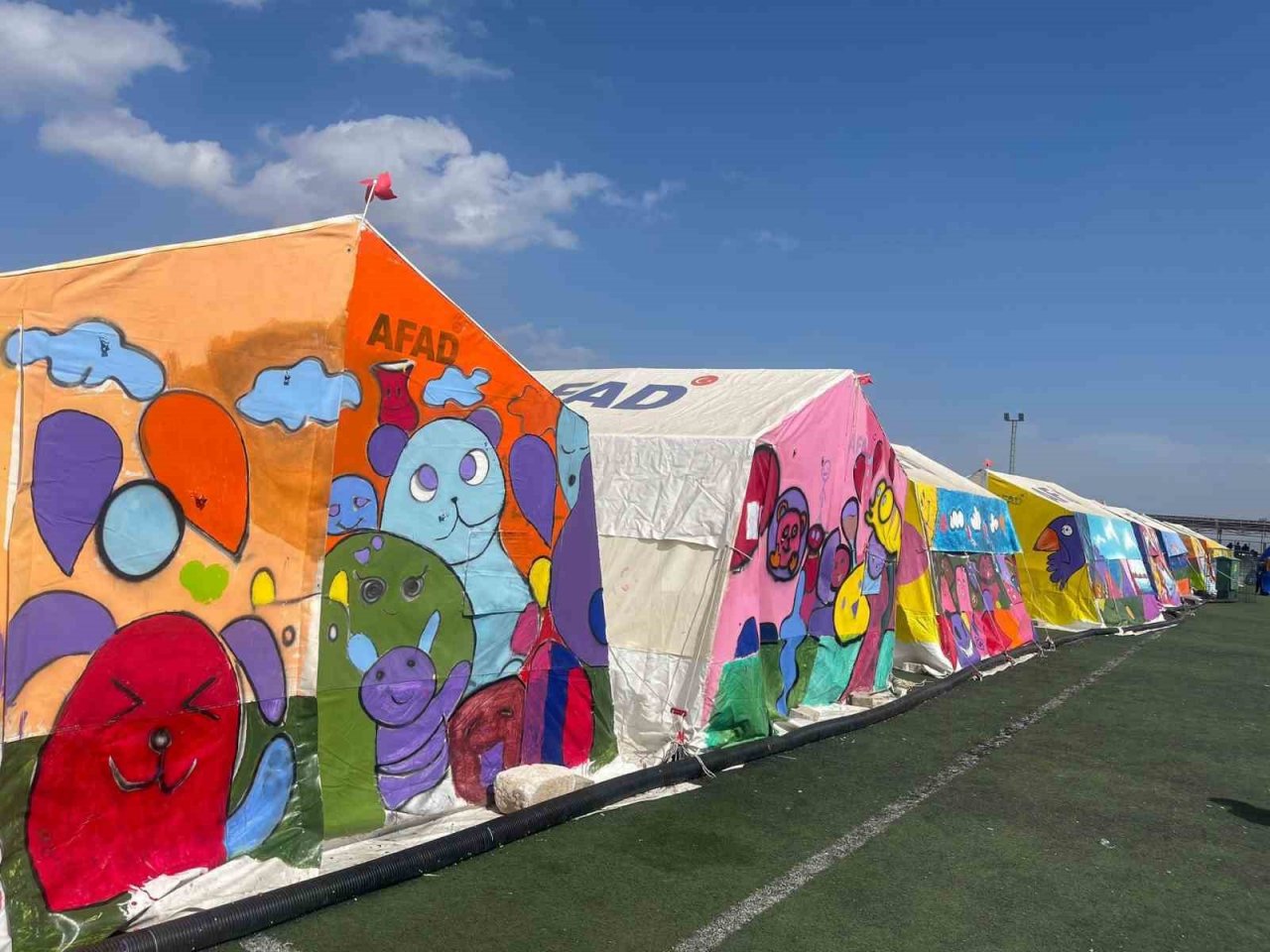 Şırnak’ta gönüllüler, depremzede 2 bin çocuğu oyun ile buluşturdu