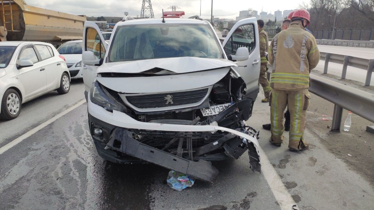 Sultangazi’de trafik kazası: 1 yaralı
