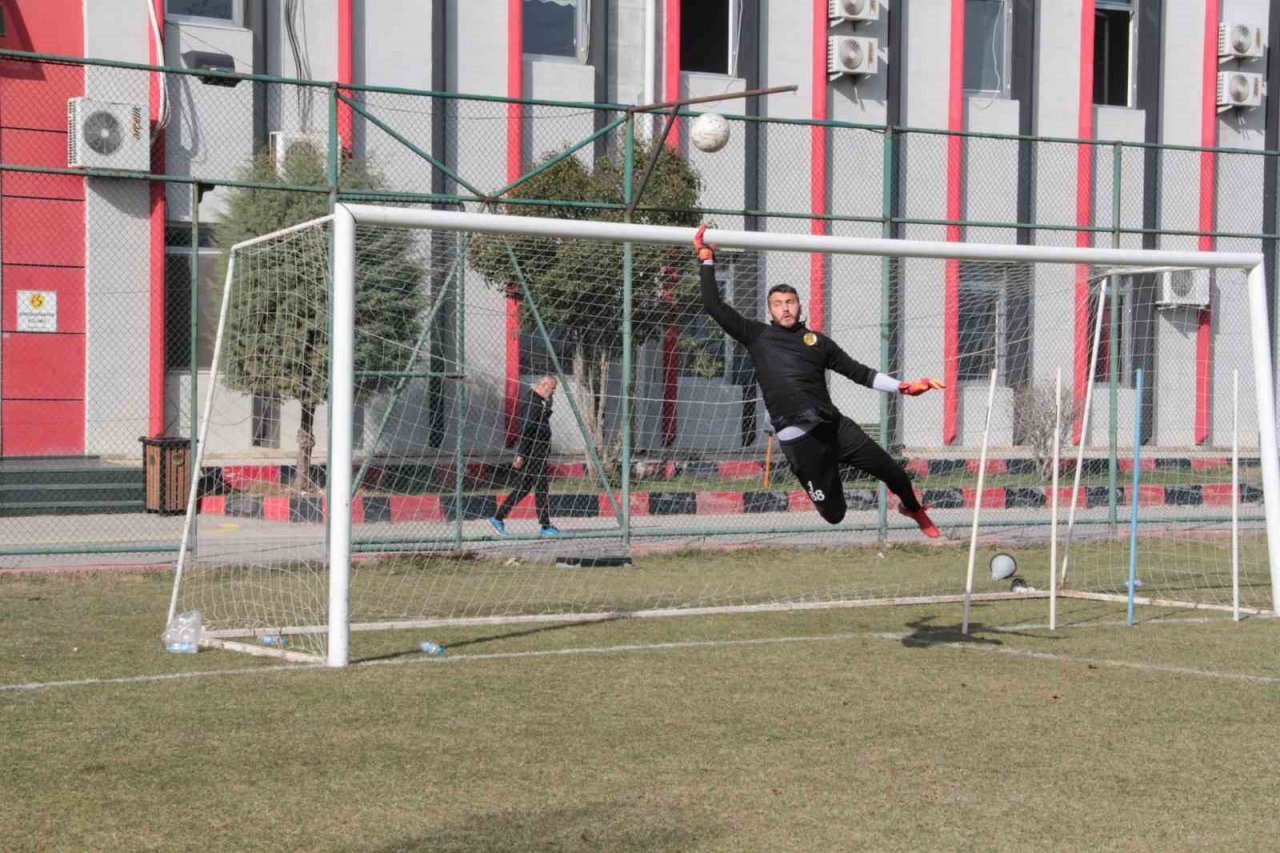 Eskişehirspor’da 20 yeni transferin ardından gelen puanlar havayı değiştirdi